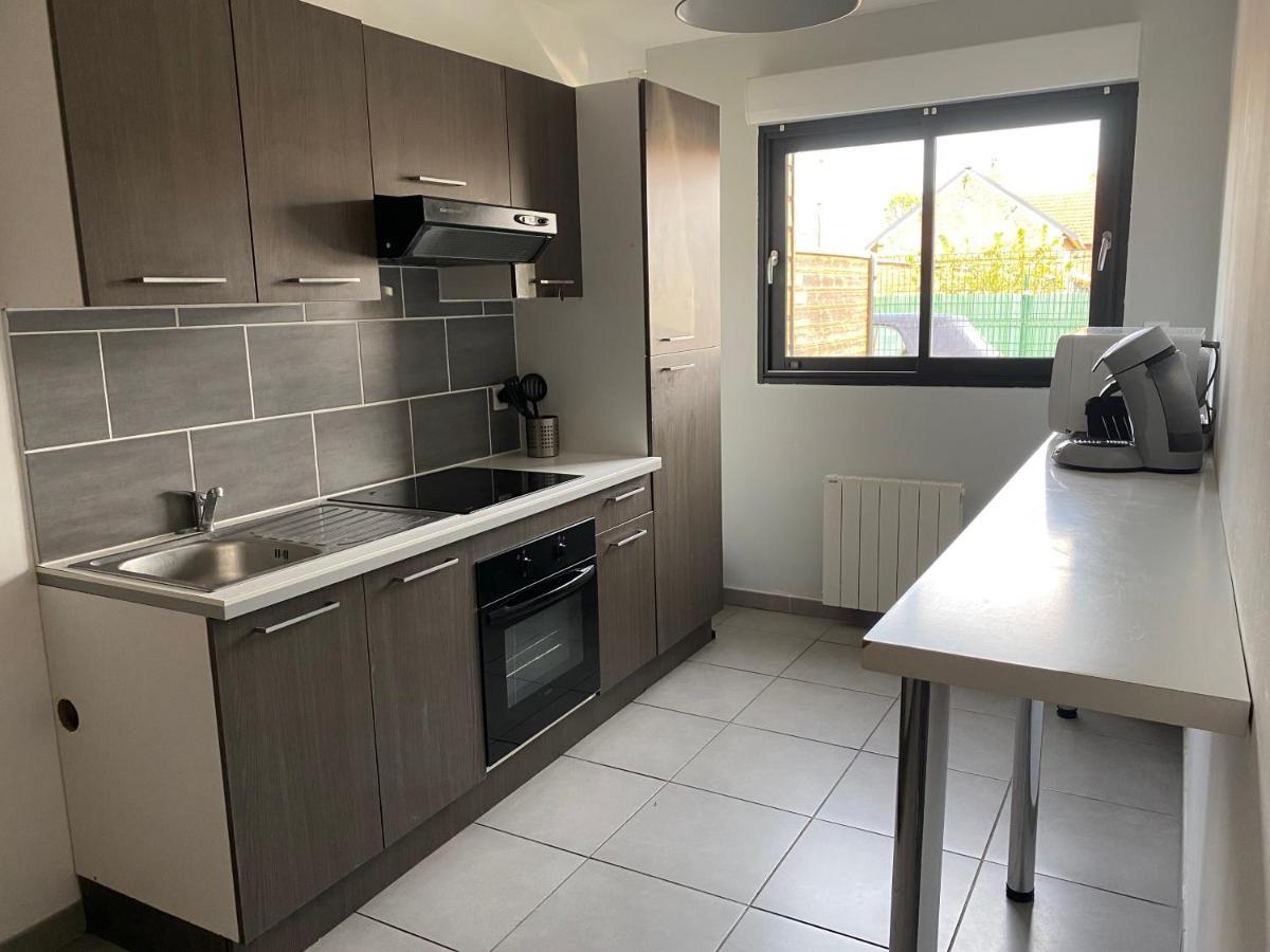 Logement calme à la campagne Villa Thennes Esterno foto